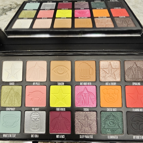 Jeffree Star Conspiracy Eyeshadow Palette - Black, White, Gold - Picture 4 of 4
